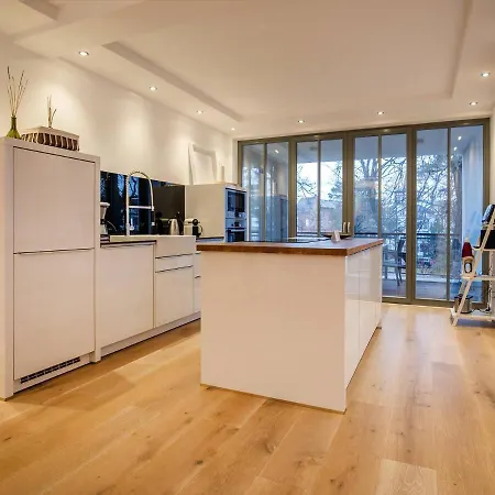 Strandvillen - Mit 2 Schlafzimmern Und Balkon Pva-06