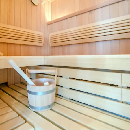 Strandvillen - Mit 2 Schlafzimmern Und Balkon Pva-06 ビンツ